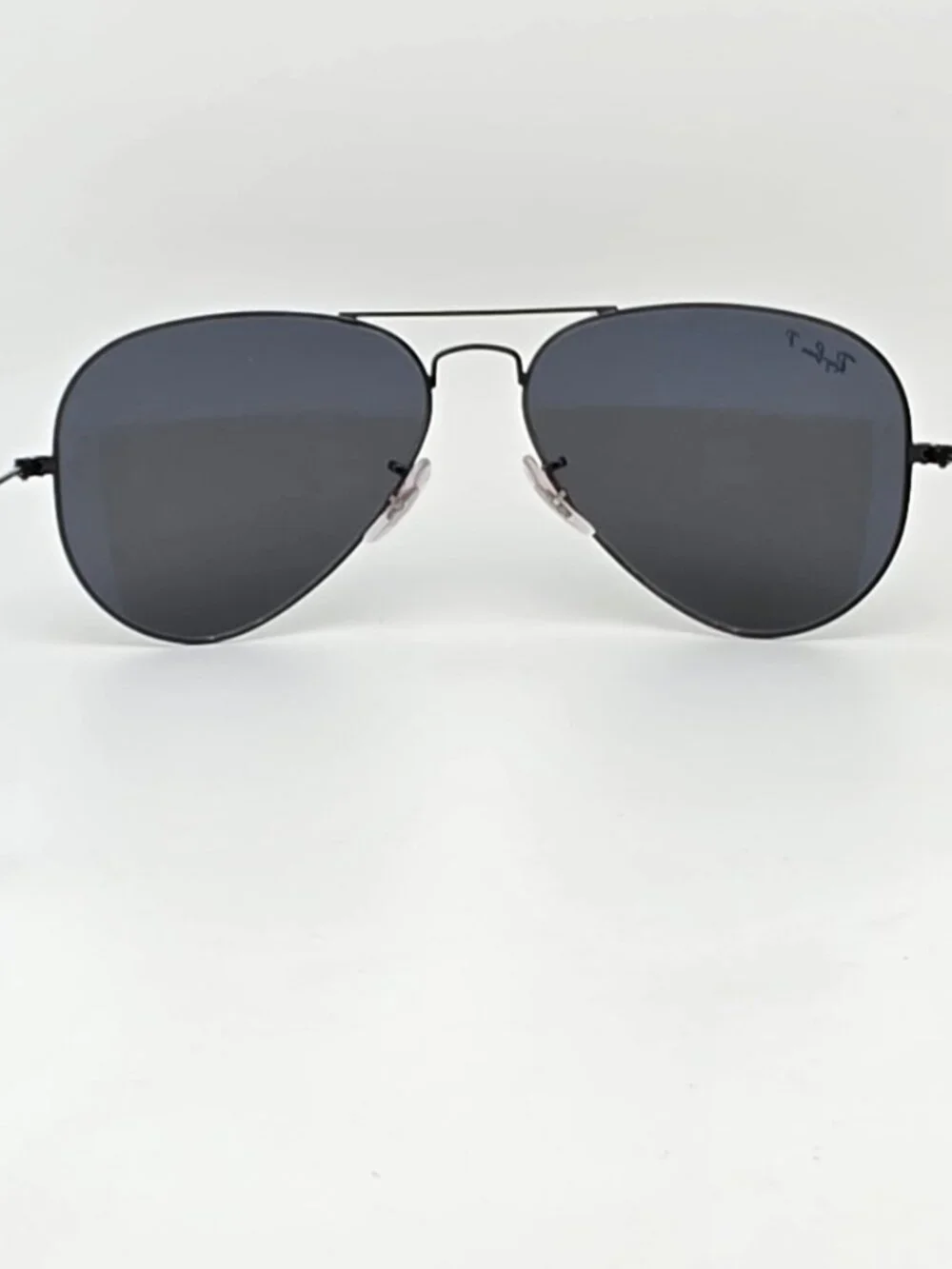 Ray-Ban RB3025 002/48 Black Frame Polarized Black Lens Aviator Sunglasses w Case